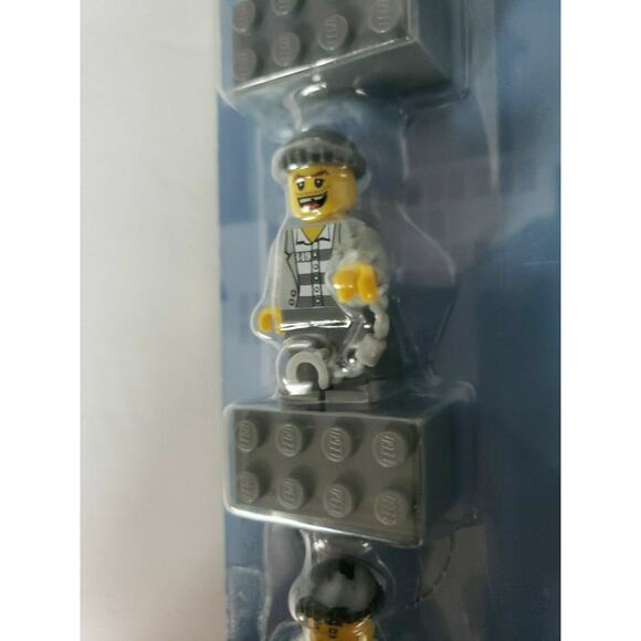 2011 New Sealed Lego City Burglars Magnets Set 4623810 Pack SH5 - Picture 6 of 9